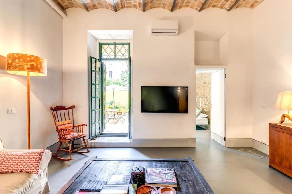 Apartment Trastevere 2 Bdr Orto Botanico With Private Patio *