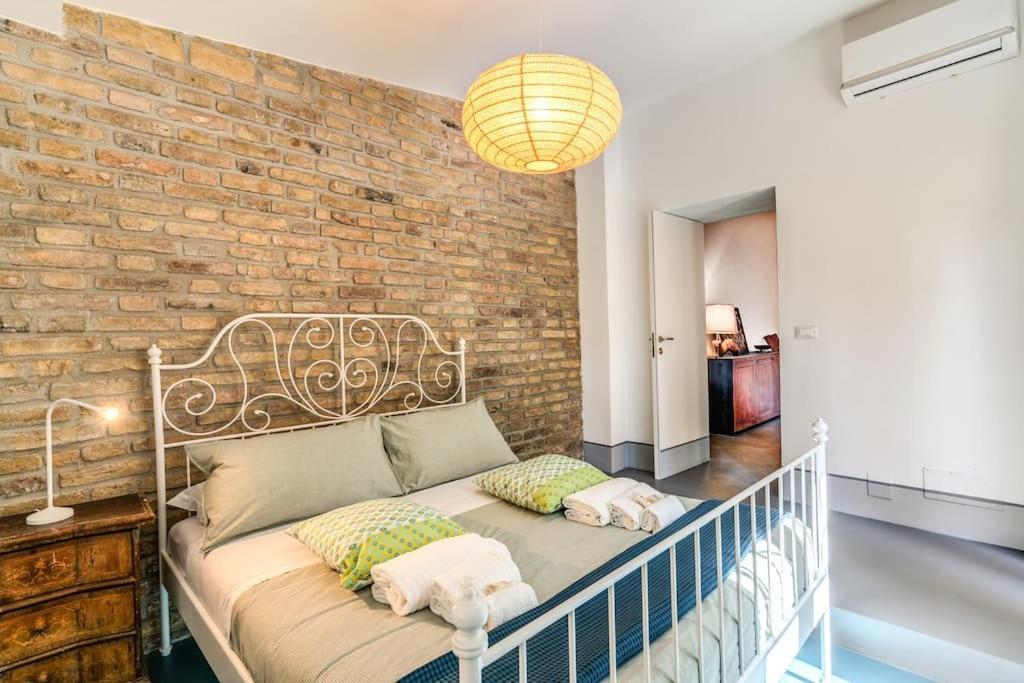 Trastevere 2 Bdr Orto Botanico With Private Patio Apartment Rome
